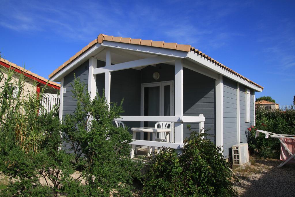 Camping Hameau Des Cannisses Gruissan Habitación foto